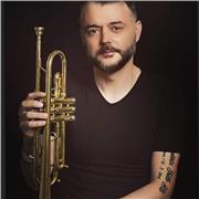 Profesor titulado por el Conservatorio Superior de Música de la Coruña imparte clases viao Skype